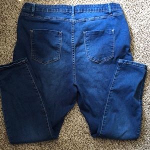 Euc 20w just fab jeans.  Only worn a few times.